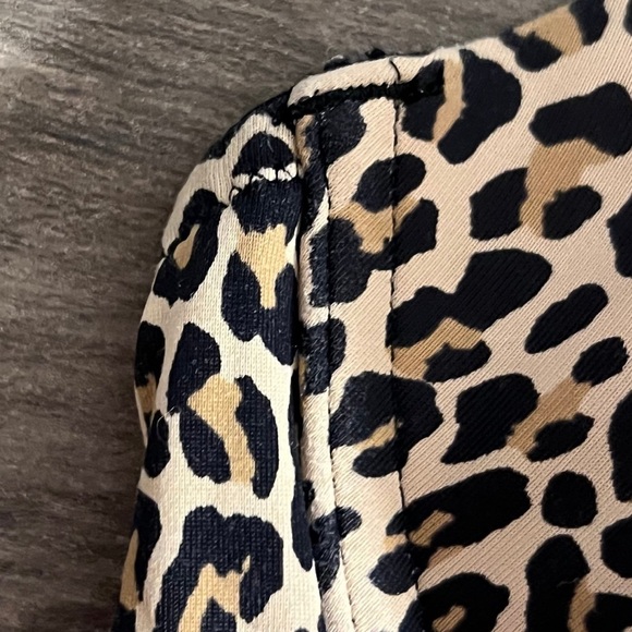 Victoria’s Secret PINK Animal Print TShirt Sweetheart Bra 34D - Picture 5 of 9